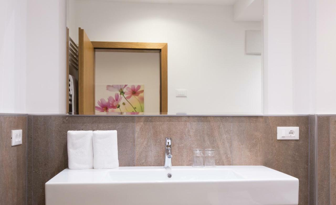 Hotel Appartement Inge Tirolo Exterior photo